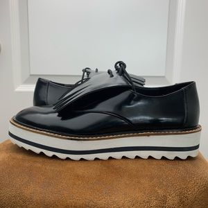 Zara Blk Platform Brogues w/Fringe